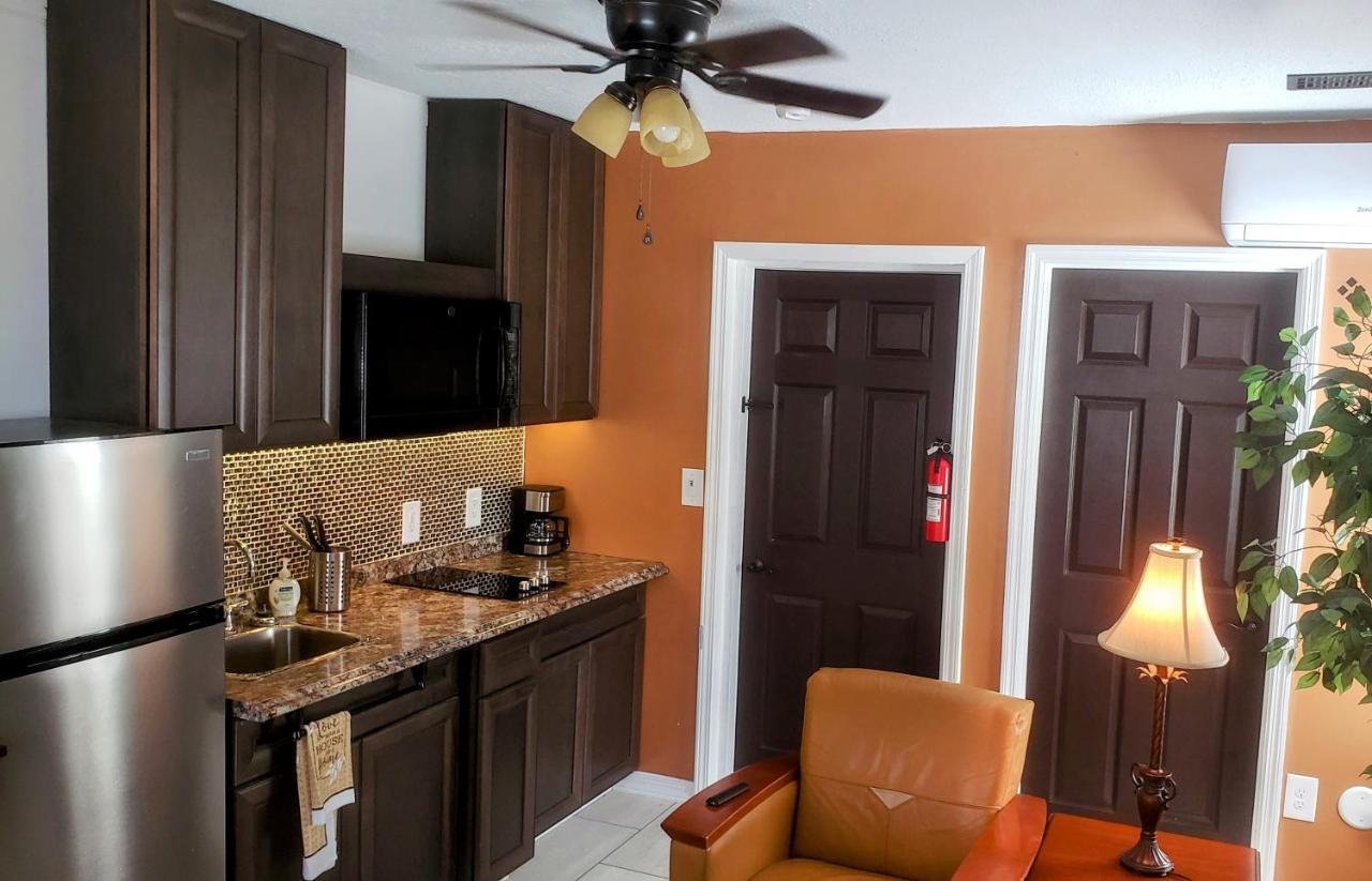 Stylish Suite Tampa Minutes To Hard Rock Casino Mango ภายนอก รูปภาพ
