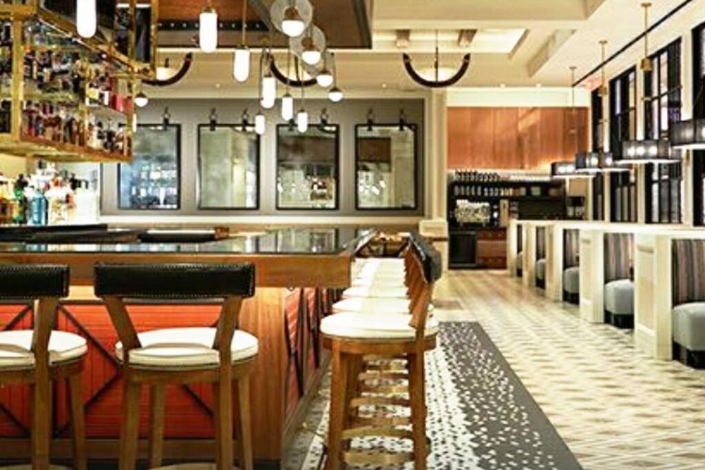 Stylish Suite Tampa Minutes To Hard Rock Casino Mango ภายนอก รูปภาพ